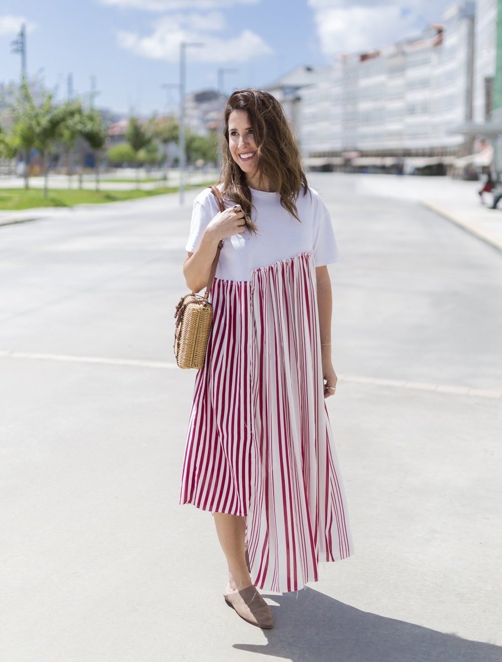 ZARA TRAFALUC | LARGE | ASYMMETRICAL RED & WHITE STRIPED MAXI DRESS ❤️🤍